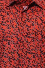 Black-Patterned-Shirt-Over-Burgundy-Wessi-1