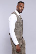 Checked-Beige-Vest-Wessi-3
