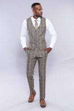 Checked-Brown-Vest-Wessi-2