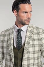 Checked-Slim-Fit-Green-Men-Suit-Wessi-3