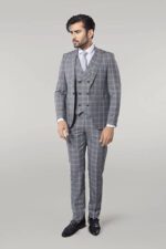 Double-Breasted-Grey-Suit-Wessi-1
