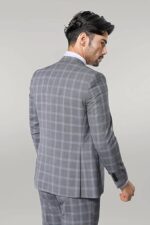 Double-Breasted-Grey-Suit-Wessi-3