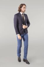 Double-Breasted-Plaid-Burgundy-Blazer-Wessi-2