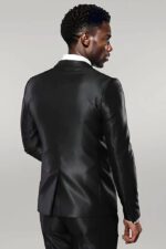 Modeled-Shiny-Black-Suit-Wessi-2