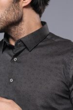 Patterned-Short-Sleeves-Khaki-Men-Shirt-Wessi-1