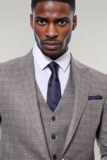 Patterned-Vested-Slim-Fit-Brown-Men-Suit-Wessi-2