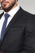 Plaid-Brown-Jacket-with-Handkerchief-Wessi-1