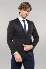 Plaid-Brown-Jacket-with-Handkerchief-Wessi-2