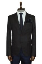 Plaid-Brown-Jacket-with-Handkerchief-Wessi-3