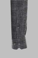 Plaid-Dark-Grey-Men-Lumberjack-Shirt-Wessi-1