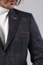 Plaid-Over-Knee-Smoked-Men-Coat-Wessi-1