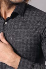 Plaid-Patterned-Black-Shirt-Wessi-2