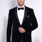 Plain Velvet Black Blazer | Wessi