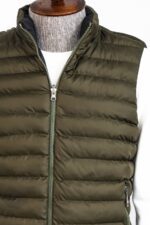 Reversible-Puffer-Green-Men-Down-Vest-Wessi-1
