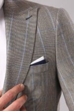 Single-Button-Plaid-Cream-Blazer-Wessi-1