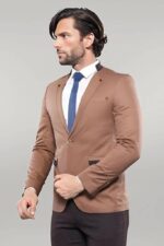Single-Button-Standing-Collar-Beige-Men-Blazer-Wessi-2