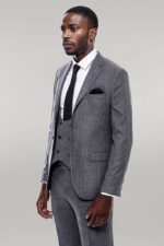 Striped-Grey-Double-Breasted-Suit-Wessi-9