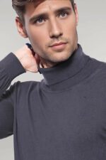 Turtleneck-Smoked-Sweater-Wessi-1