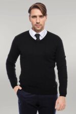 V-Neck-Black-Mens-Sweater-Wessi-1