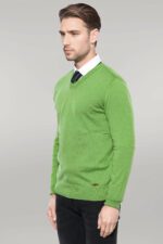 V-Neck-Dark-Green-Sweater-Wessi-2