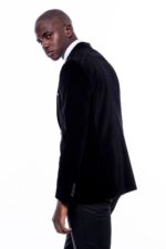 Wide-Peak-Lapel-Velvet-Black-Blazer-Wessi-5