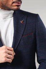 Wide-Pointed-Collar-Blue-Men-Coat-Wessi-1