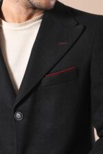 Wide-Pointed-Collar-Over-Knee-Black-Men-Coat-Wessi-1