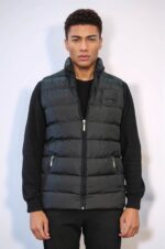 Zippered-Pockets-Quilted-Black-Men-Winter-Down-Vest-Wessi-1